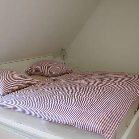 Urlaub Unterm Reetdach Apartment Demmin
